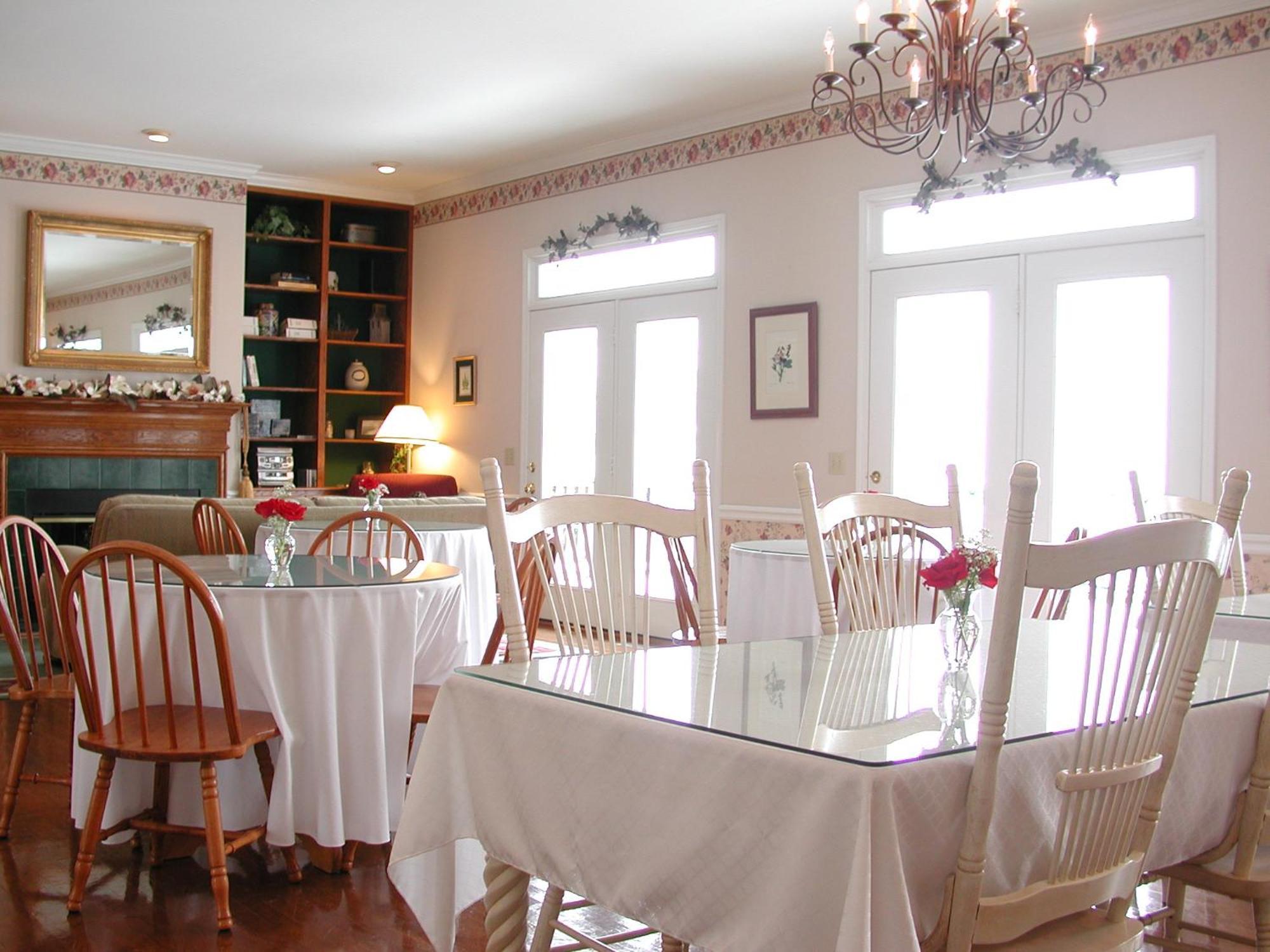 The Garden Inn Bed & Breakfast At Bee Rock Монтерей Экстерьер фото